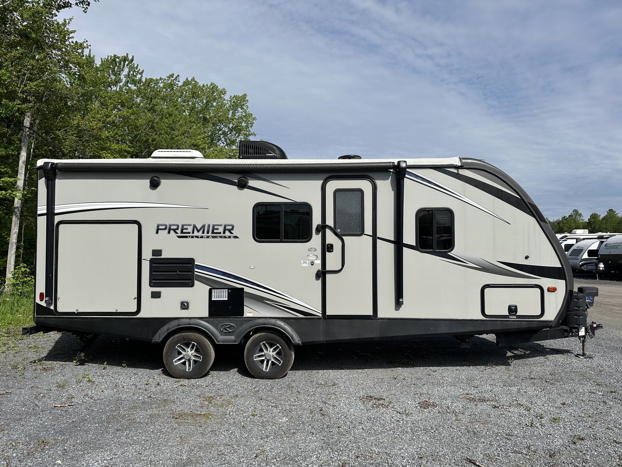 2019 Keystone RV Bullet 22RBP thumbnail 5