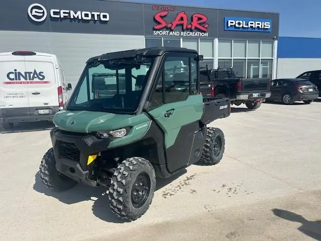 2025 Can-Am DEFENDER DP7 CABBED