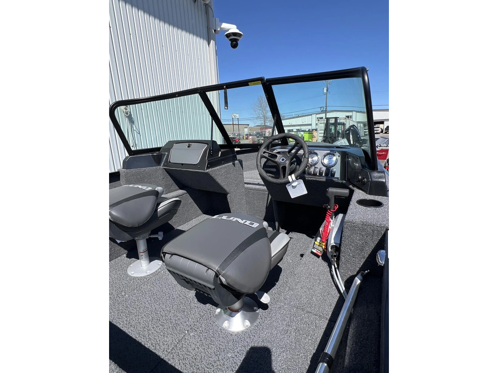 2026 Lund Boat Co 1650 Rebel Sport Se alt