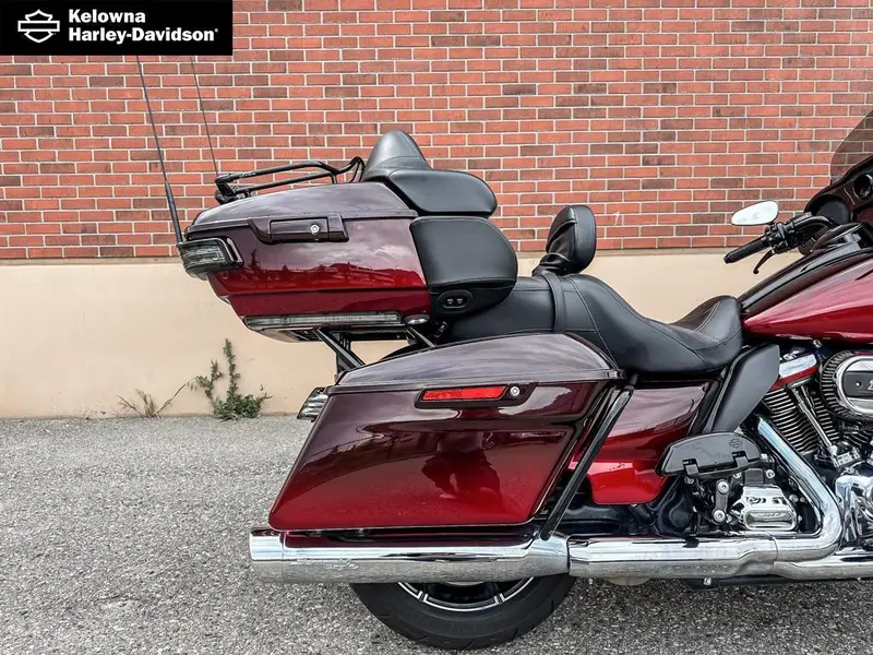 2018 Harley-Davidson FLHTKSE - CVO™ Limited thumbnail 7