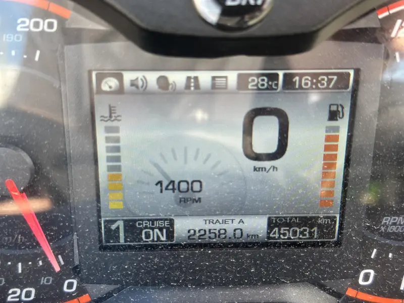 2015 Can-Am SPYDER ST LTD 991 thumbnail 5