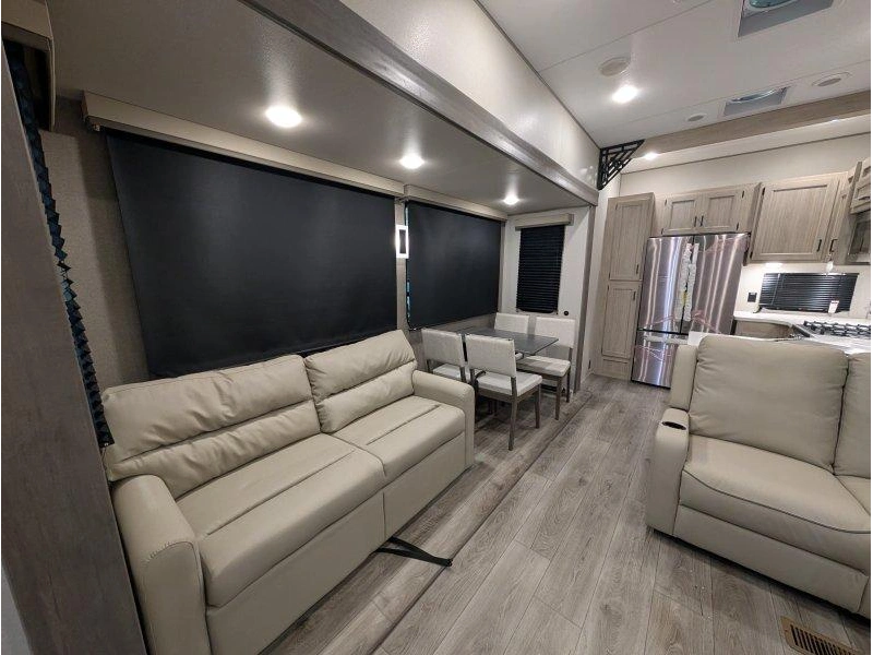Coachmen Catalina 44condo 2026 alt