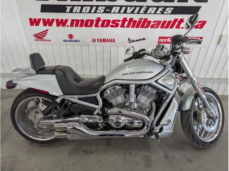 2012 Harley-Davidson V-ROD thumbnail 2