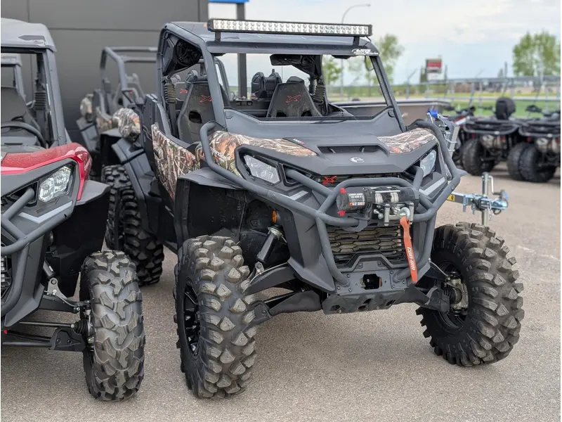 2024 Can-Am Commander X mr 1000R thumbnail 3