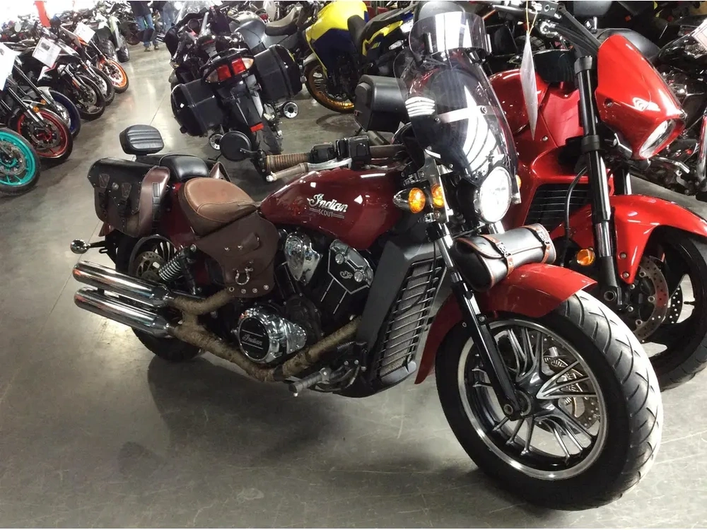 2016 Indian Motorcycle Scout Bobber Tweety alt