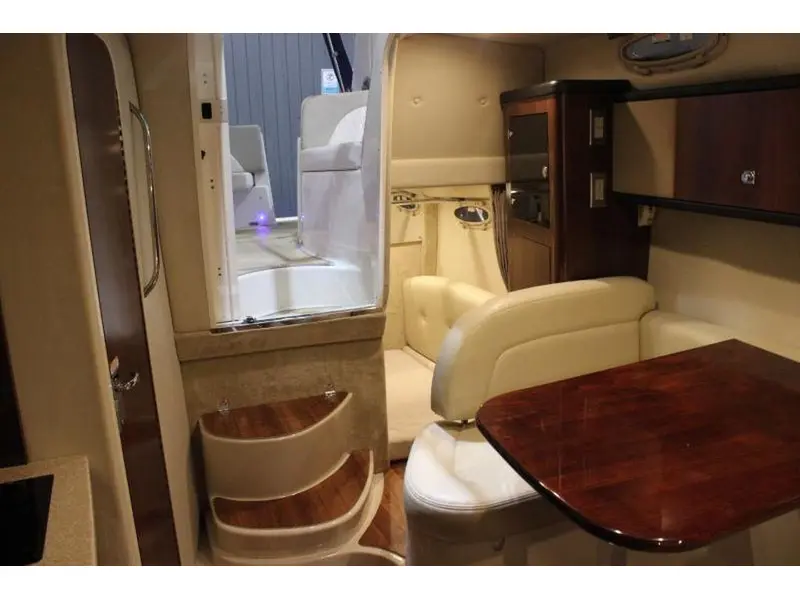 2016 Chaparral 290 Signature thumbnail 14