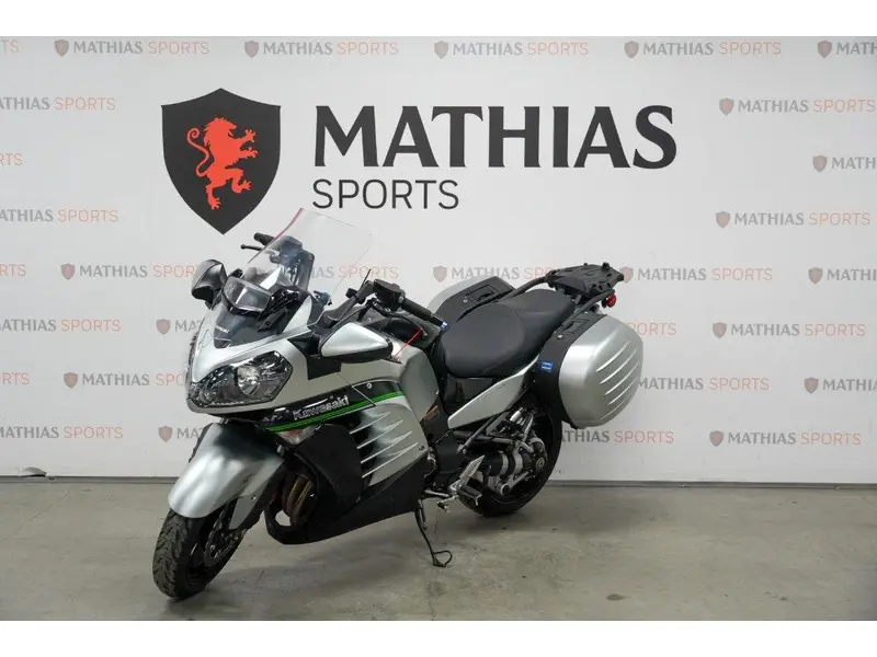 2019 Kawasaki Concours 14 thumbnail 4