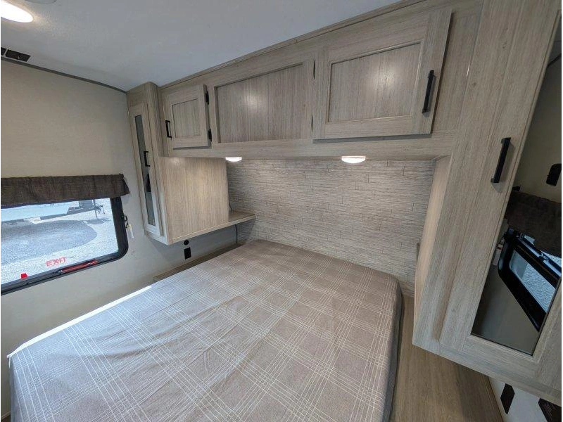 Coachmen Catalina 273dbhck 2026 alt