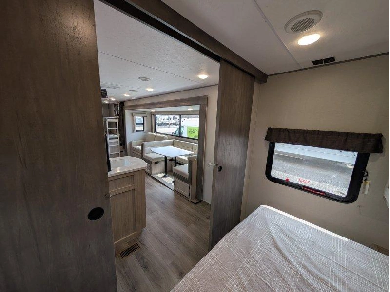 Coachmen Catalina 273dbhck 2026 alt