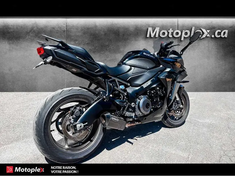 2024 Suzuki GSX-S1000GT thumbnail 3