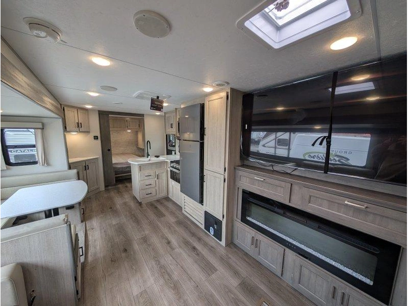 Coachmen Catalina 273dbhck 2026 alt