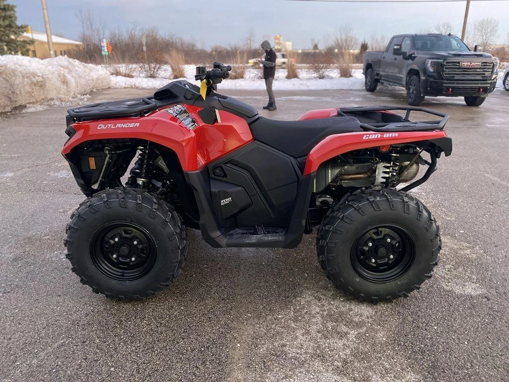 2026 Can-am Outlander Dps 700 alt