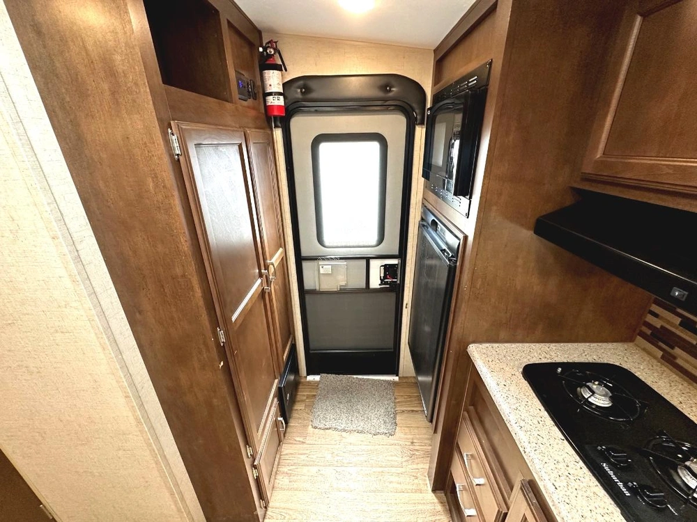 2018 Venture Rv Sonic Lite 167vms alt