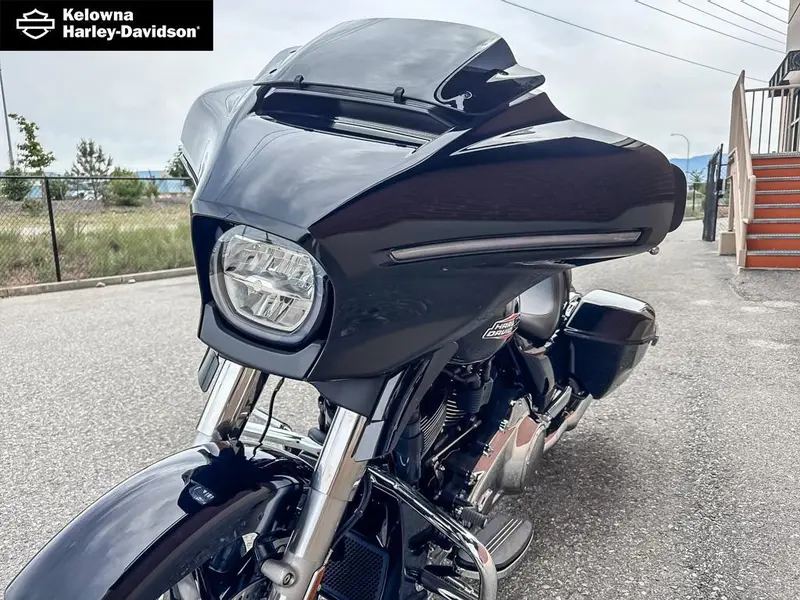 2026 Harley-Davidson FLHX - Street Glide® thumbnail 20