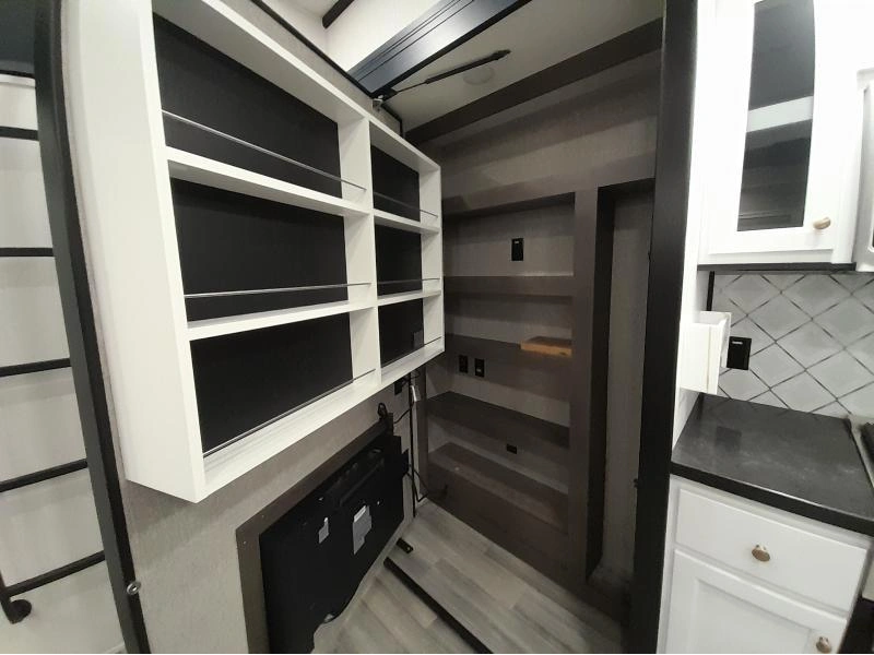 Forest River Cedar Creek 3525lf 2024 alt