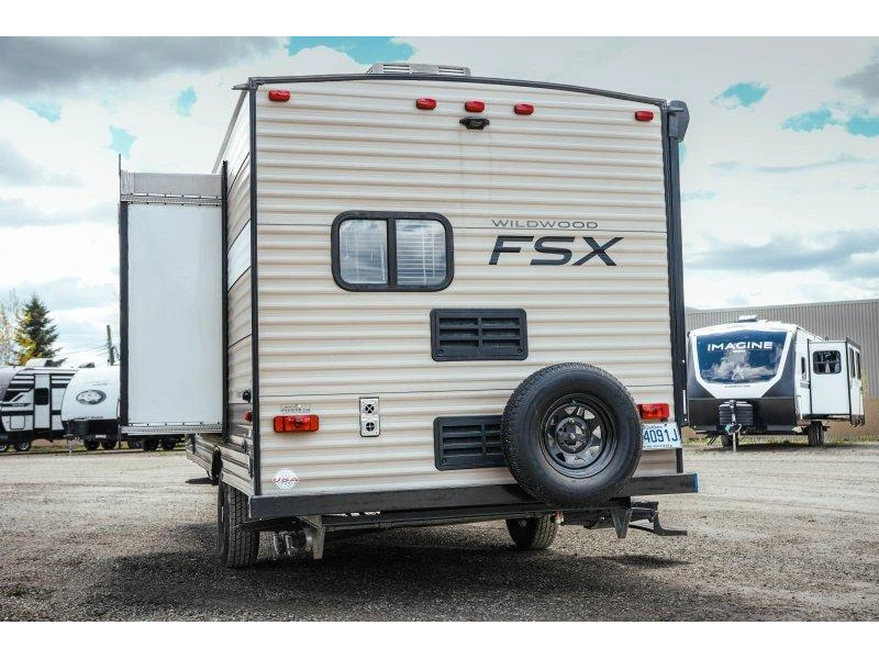 2019 Forest River Wildwood 200rk alt