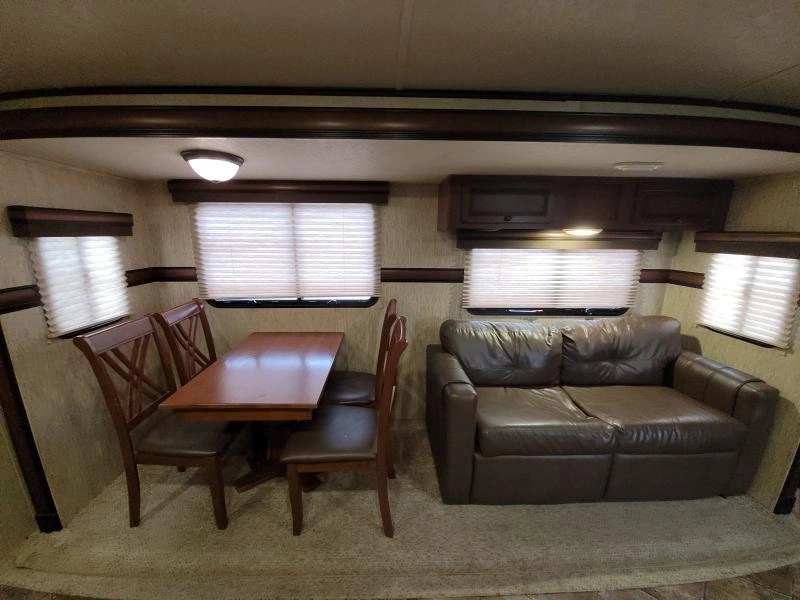 Palomino Solaire 263rb 2015 alt