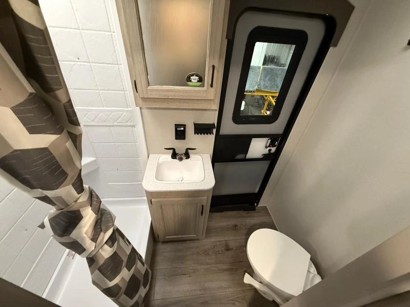 2026 Coachmen Catalina 323bhdsckl alt