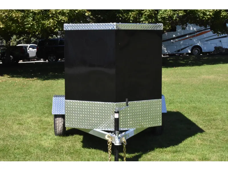 2026 Rhino Galvanized Enclosed 4' x 8' SA