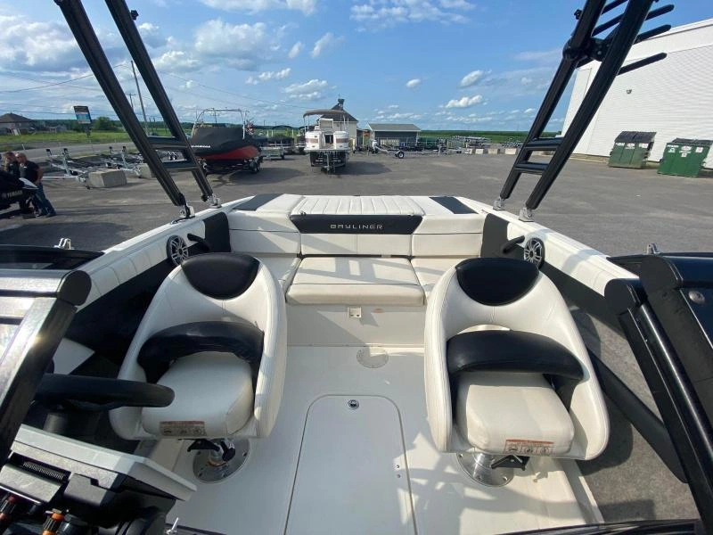Bayliner 185br 2016 alt