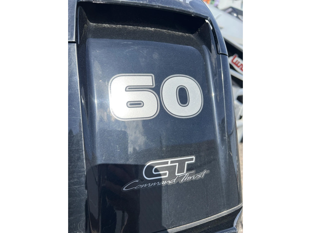 2023 Lowe Boats Ultra Fish 202 alt