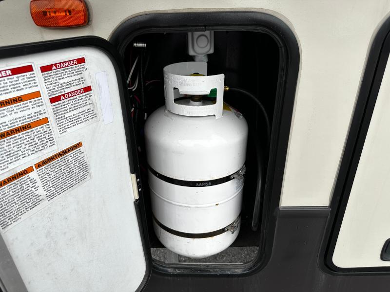 2019 Keystone RV Cougar thumbnail 10