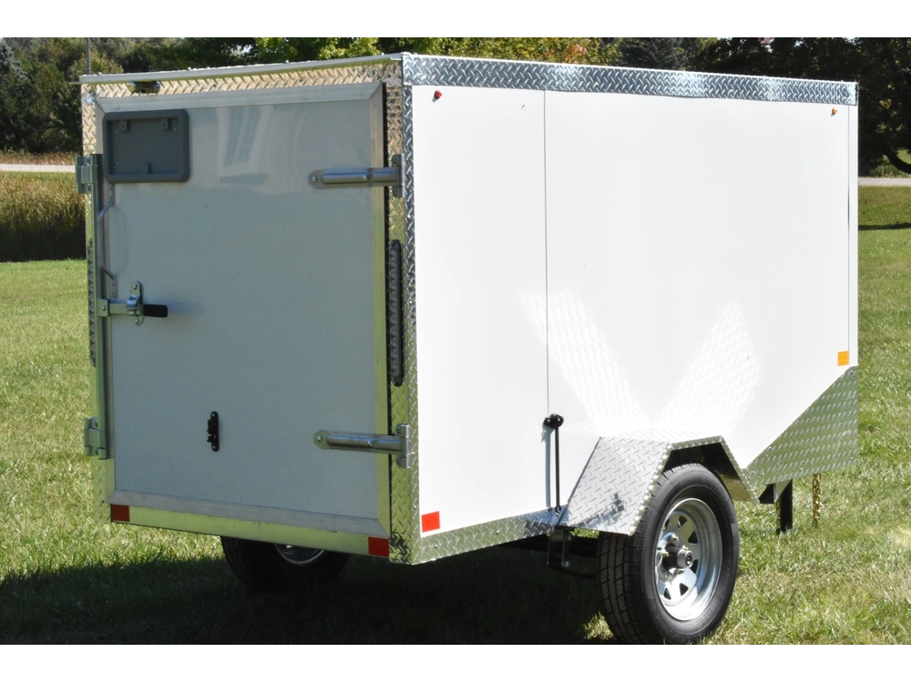 2026 Rhino Galvanized Enclosed 4' X 8' Sa alt