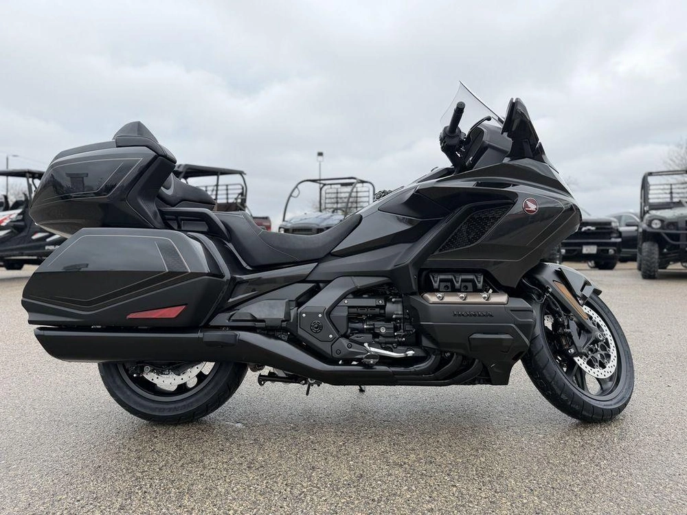 2026 Honda Gold Wing Tour alt