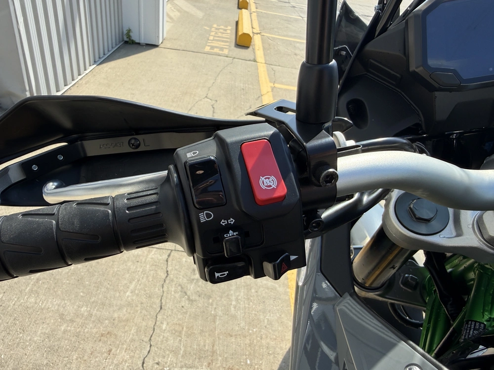 2026 Kawasaki Kle500 Se alt