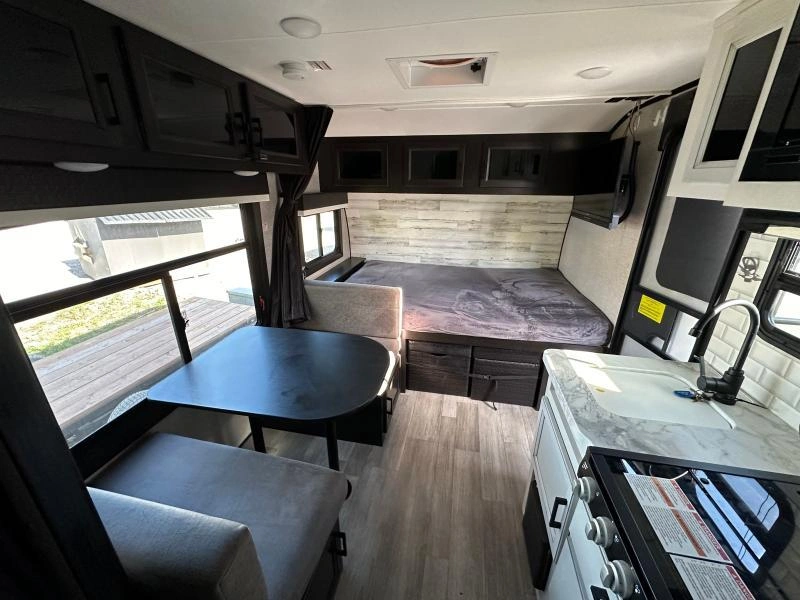 Jayco Jay Feather 171bh 2022 alt