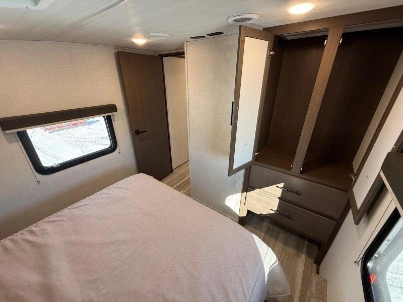 Keystone Rv Cougar 2400re 2026 alt