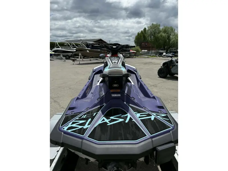 2025 Yamaha JETBLASTER LTD 3-UP thumbnail 11