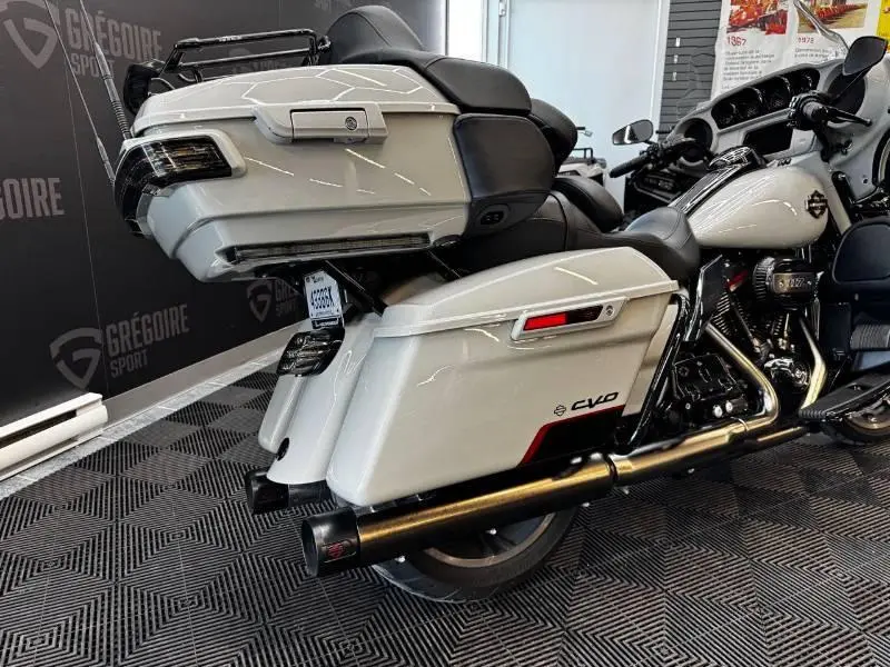 2020 Harley-Davidson FLHTKSE CVO ULTRA LTD ABS 117 thumbnail 4