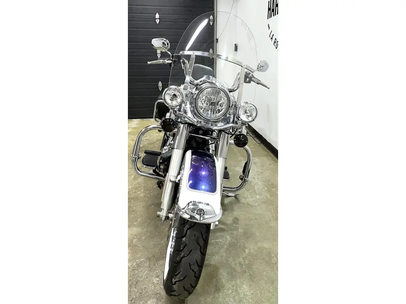 2010 Harley-Davidson ROAD KING CLASSIC FLHRC thumbnail 2
