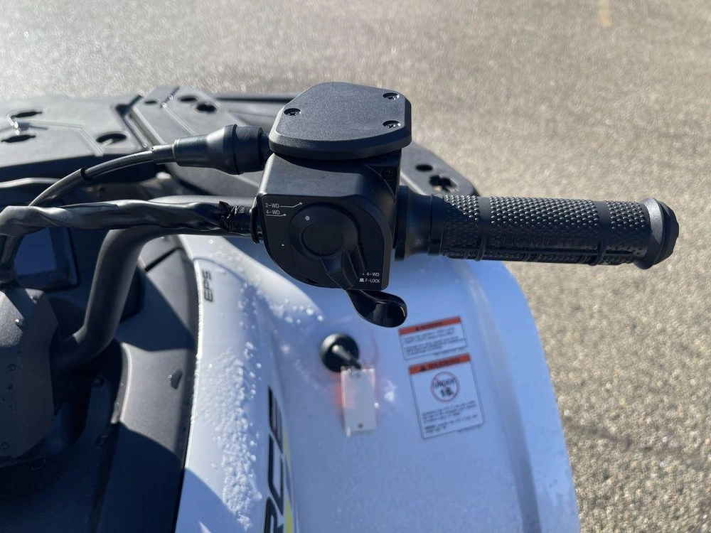 2026 Cfmoto Cforce 500 alt