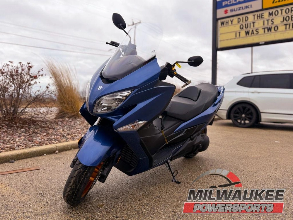 2026 Suzuki Burgman 400 alt