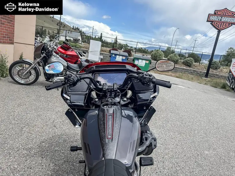 2026 Harley-Davidson FLTRXSTSE - CVO™ Road Glide® ST thumbnail 14