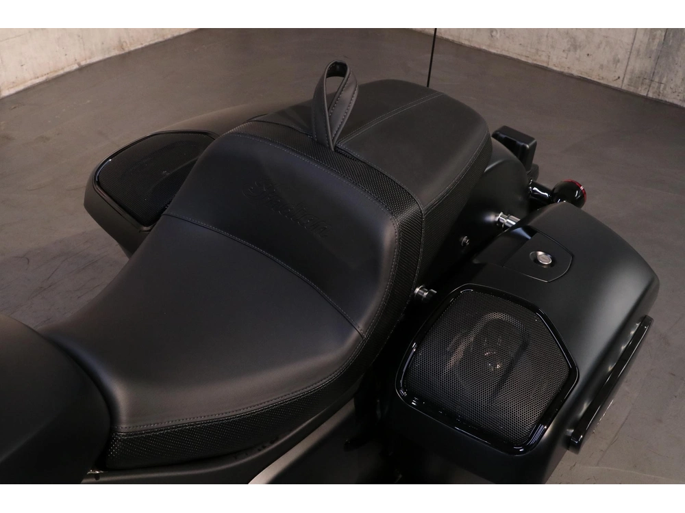 2026 Indian Motorcycle Challenger Dark Horse +112 & Audio alt