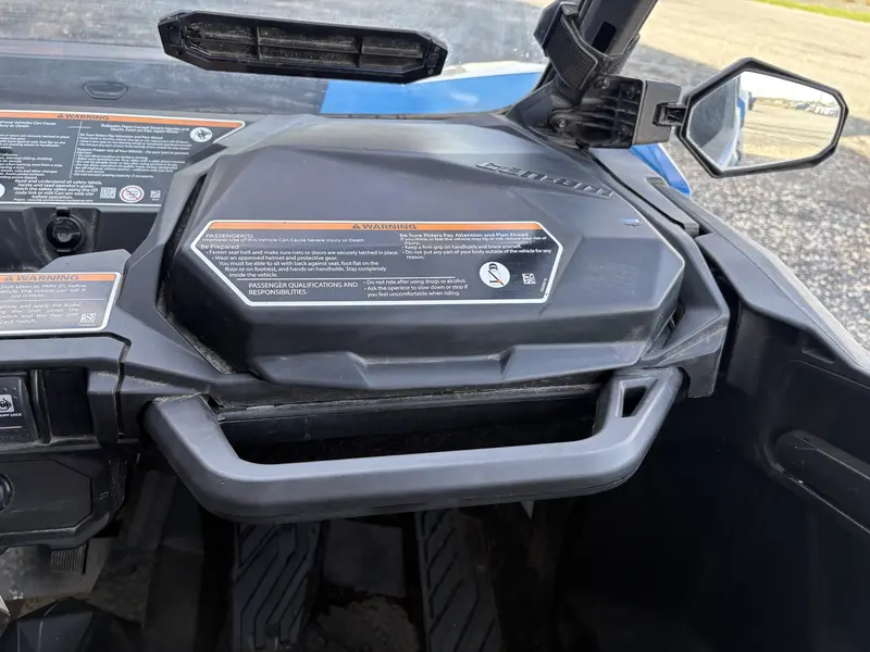 2023 Can-Am Commander XT 700 thumbnail 13