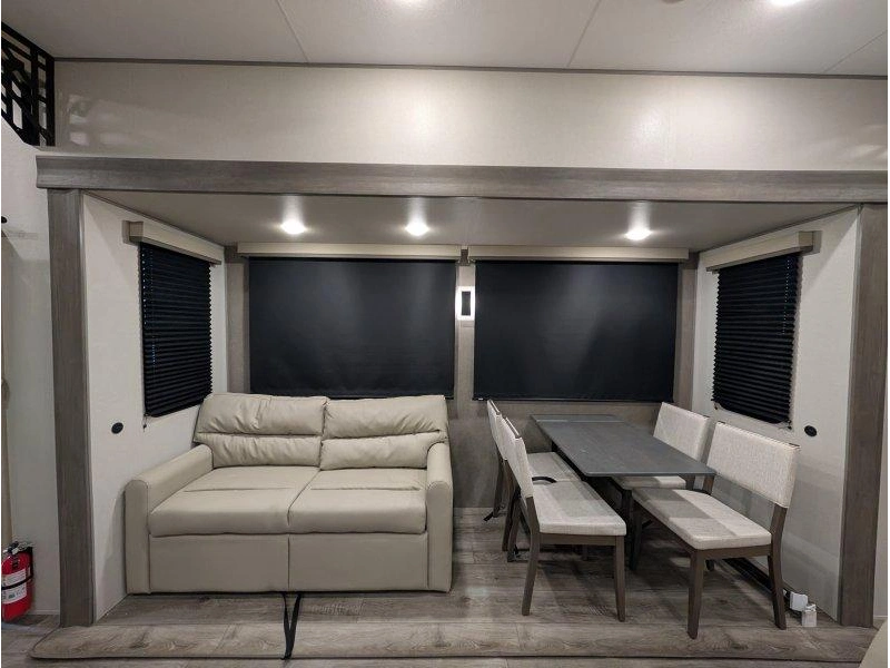 Coachmen Catalina 44condo 2026 alt