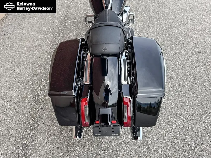 2026 Harley-Davidson FLHX - Street Glide® thumbnail 13