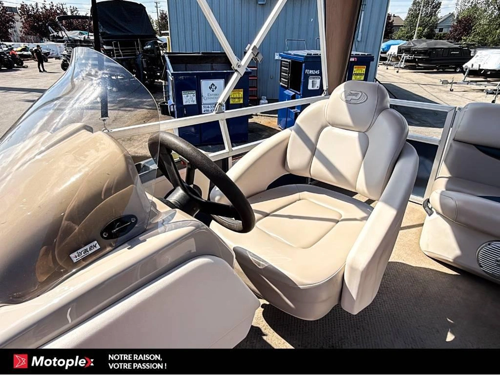 2014 Princecraft Vectra 17 25hp Mercury alt
