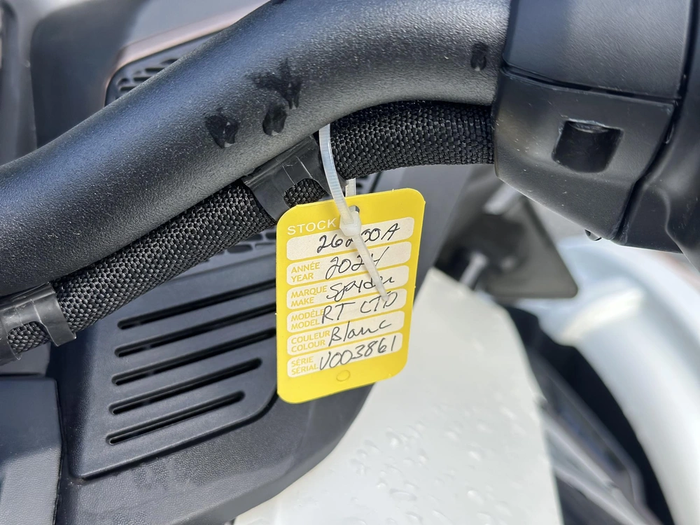 Can-am Spyder Sea To Sky 2024 alt