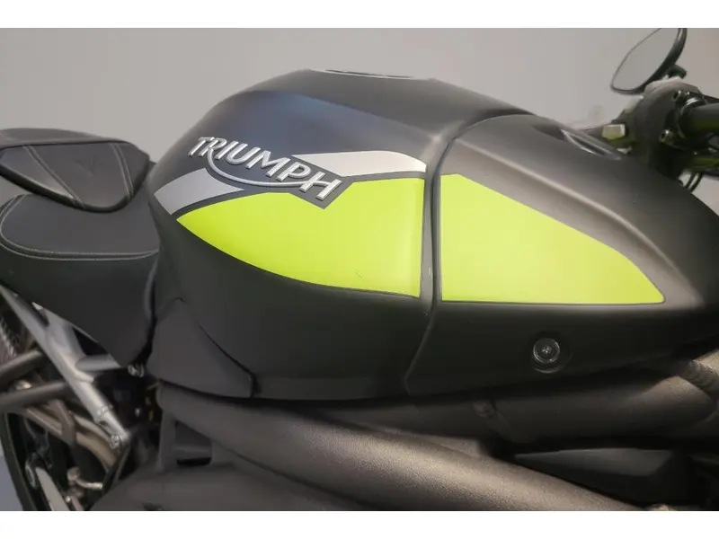 2020 Triumph SPEED TRIPLE RS ABS thumbnail 3