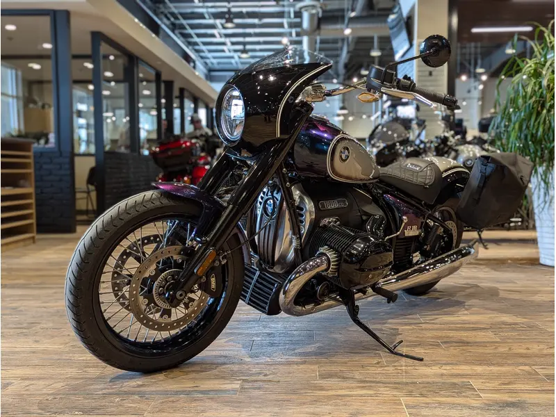 2022 BMW R 18 // Option 719 Galaxy Dust Metallic/Titan Silver Metallic thumbnail 13