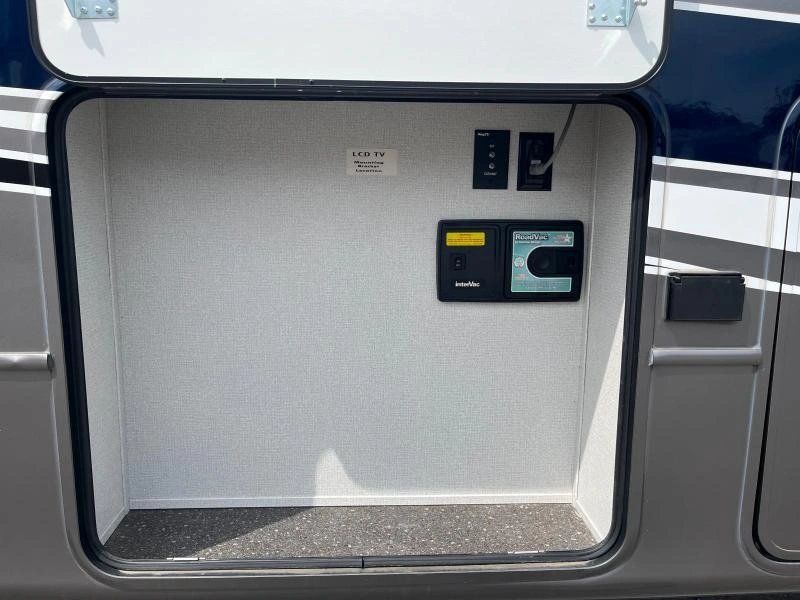 Keystone Rv Montana 3781rl 2021 alt