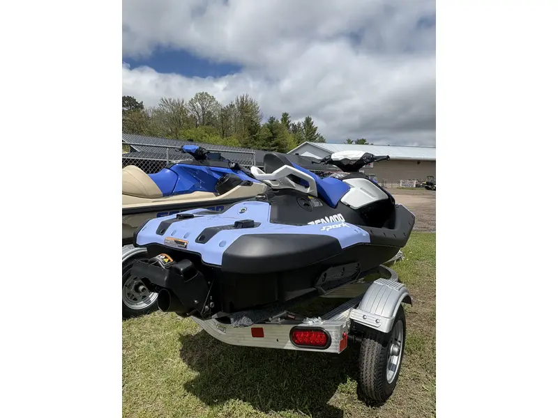 2026 Sea-Doo SPARK 2UP 900 W SOUND thumbnail 2