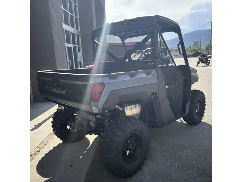 2026 Polaris Ranger XP 1000 Premium thumbnail 3
