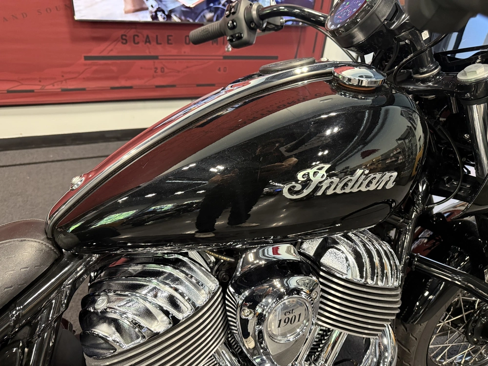 2023 Indian Motorcycle Super Chief Ltd Abs, Black Metallic, 49st alt