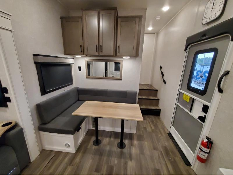 Jayco Eagle 27mlc 2025 alt